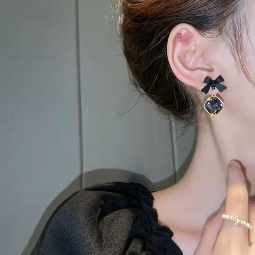 AWJ-166 Bow Shape Korean Earrings- Black