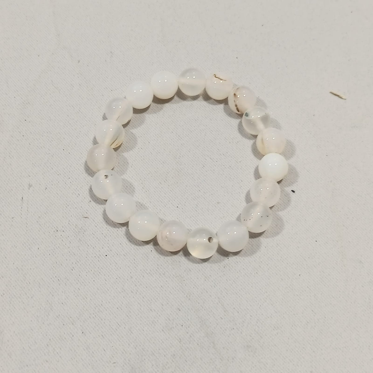 Natural Milky White Aqeeq Stone Bracelet - Genuine Gemstone Beaded Wristband Elegant Handcrafted Jewelry For Men And Women Fashion Accessory - Adjustable