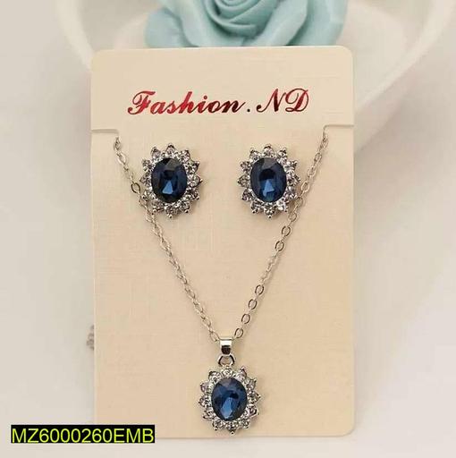 Funky Gold Plated Crystal Necklace Set