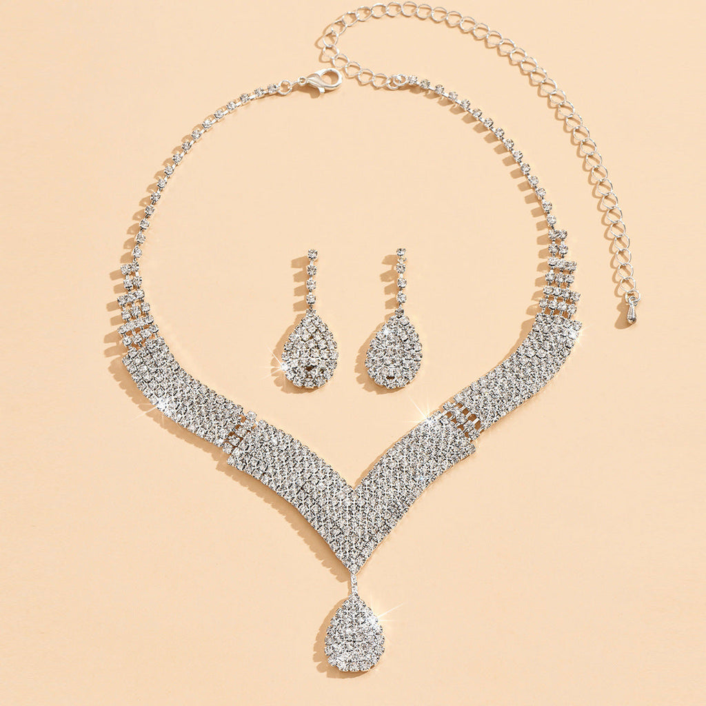 Sparkling V-Neck Necklace & Teardrop Earrings Set